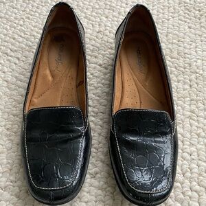Natural Soul Black Flats with Square Toe